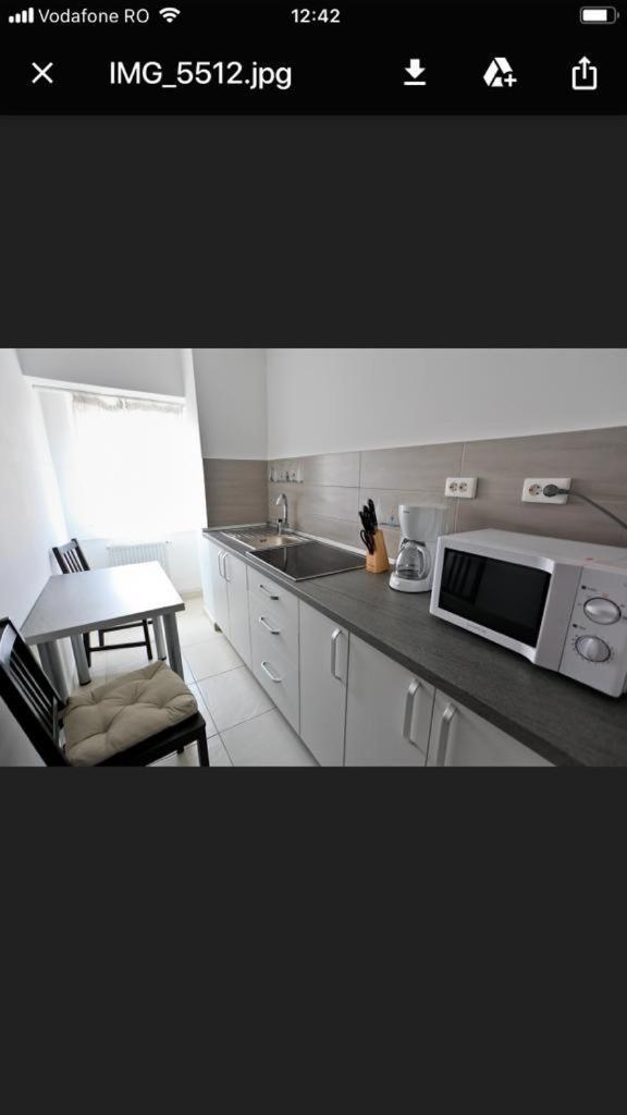 Alba Iulia Square - Apartments And Studios Bucharest Exterior photo